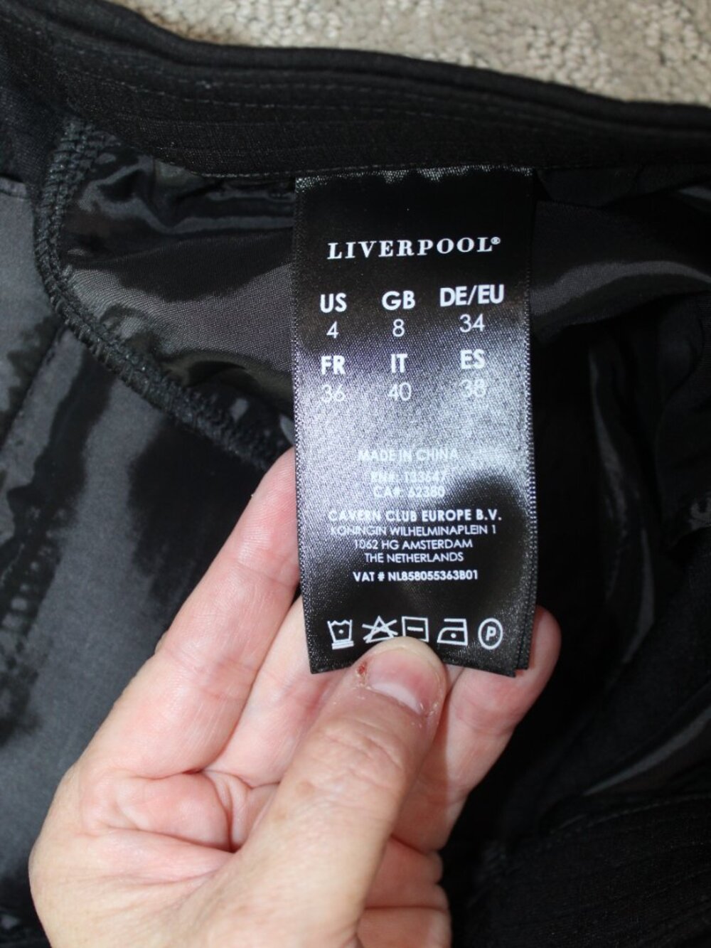 Liverpool Size 4/27 Black Textured Square Pattern Pants - Picture 7 of 8